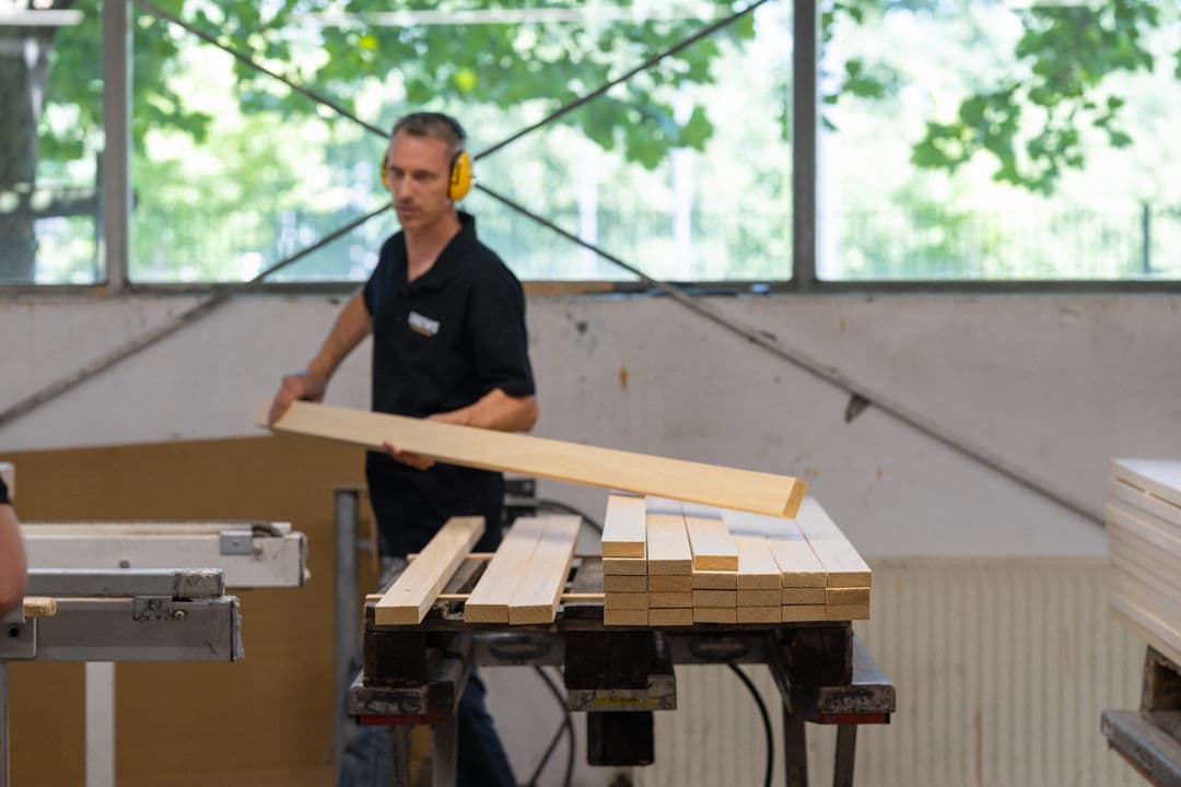 Team von Drews Holztechnik bei der Arbeit